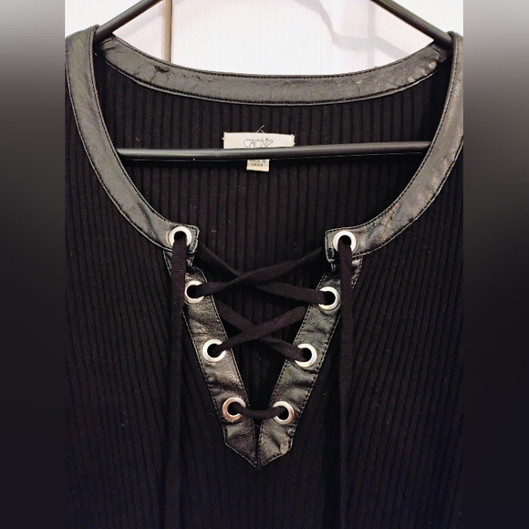 Cache Ribbed Lace Up Sweater Sz M - Picture 3 of 9